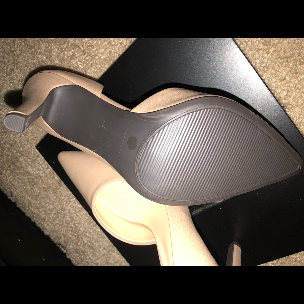 Beige heels